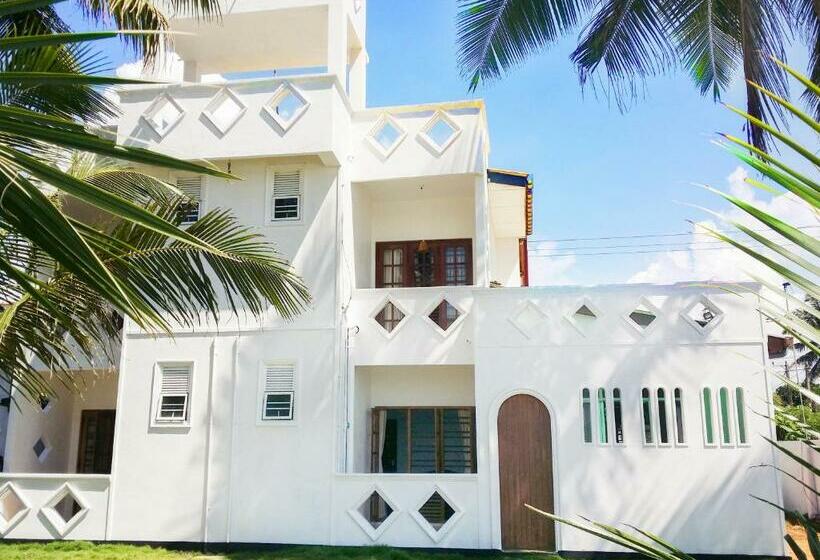 Pensionat Villa One64 Beach Front Apartments