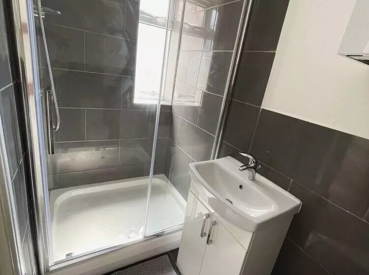 Immaculate 1 Bedroom Flat In Orpington