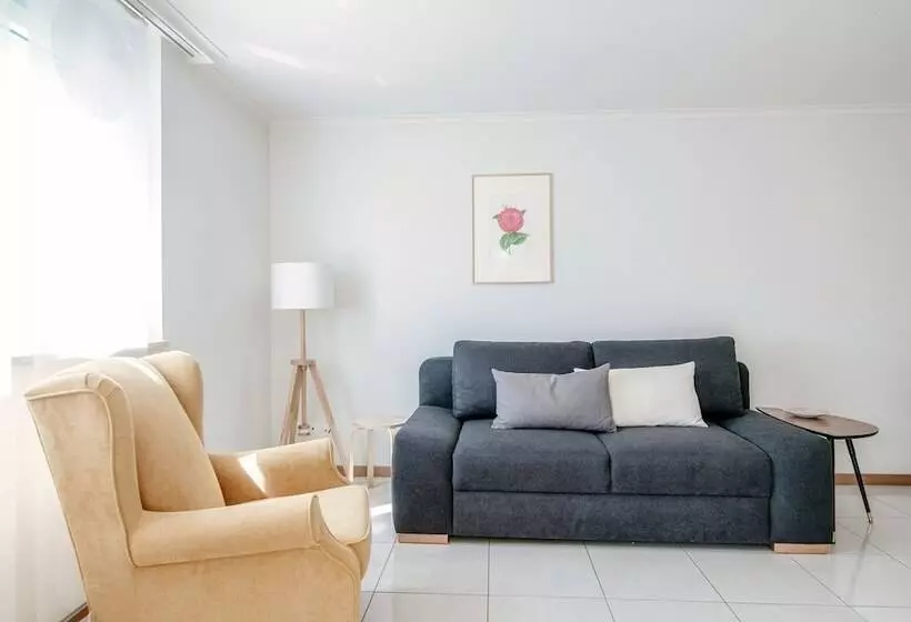 Minusio Apartment By Quokka 360   Bright And Modern Flat With Balcony