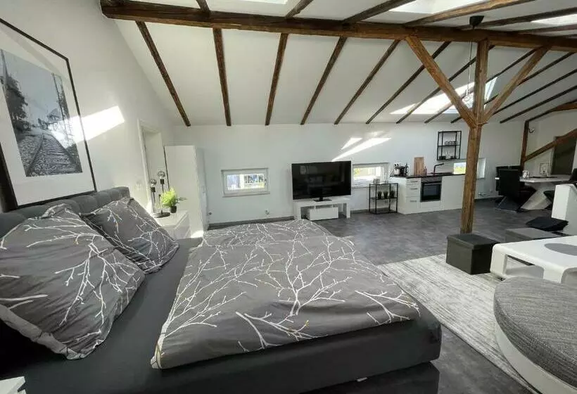 Gleis 13   The Loft Im Ehemaligen Lokschuppen