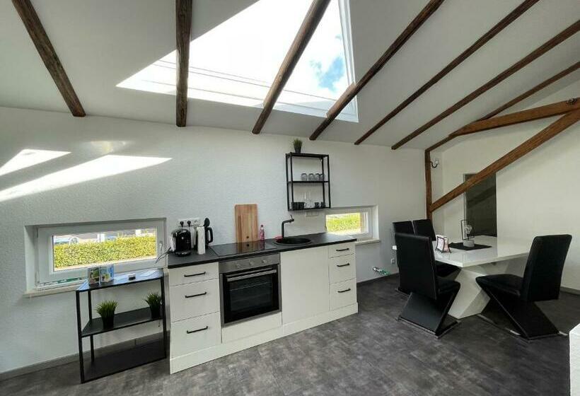 Gleis 13 The Loft Im Ehemaligen Lokschuppen