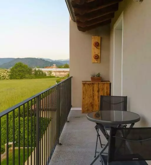 Majatalo Santino S House