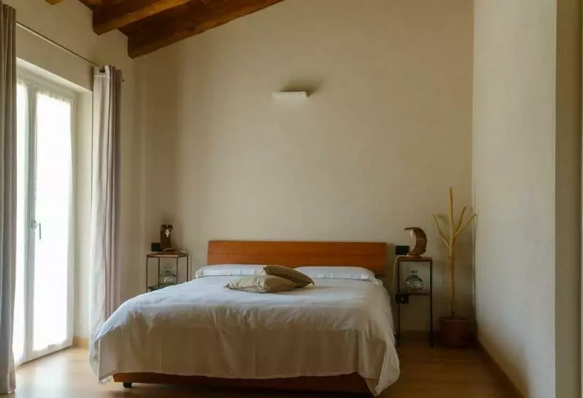 Majatalo Santino S House