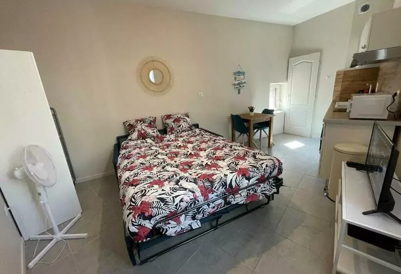 Studio Bien équipé à 2 Pas De La Gare