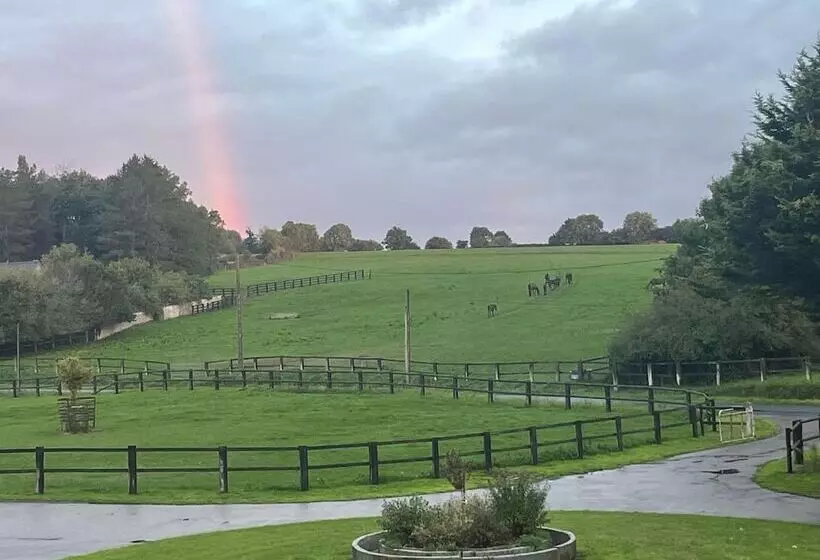 Aamiaismajoitus (B&B) Le Haras D Havetot