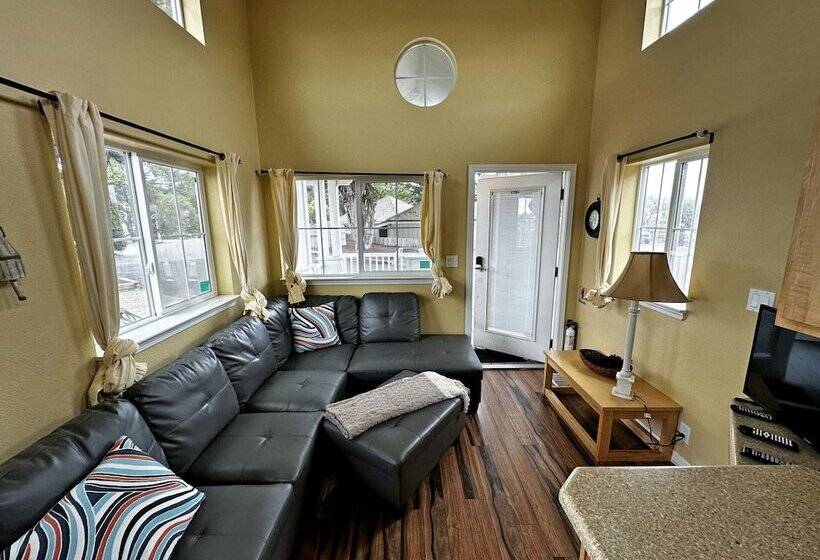 ホテル Marina Dunes Rv Resort