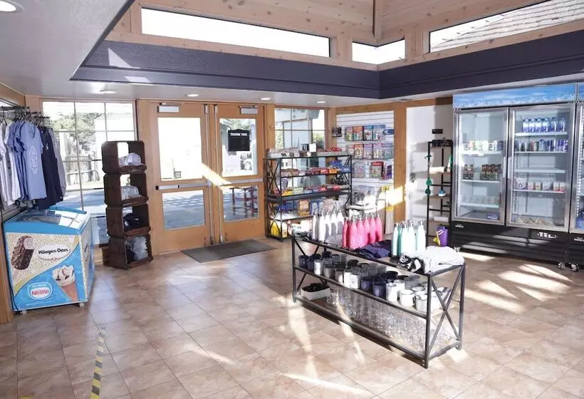 Hotelli Marina Dunes Rv Resort