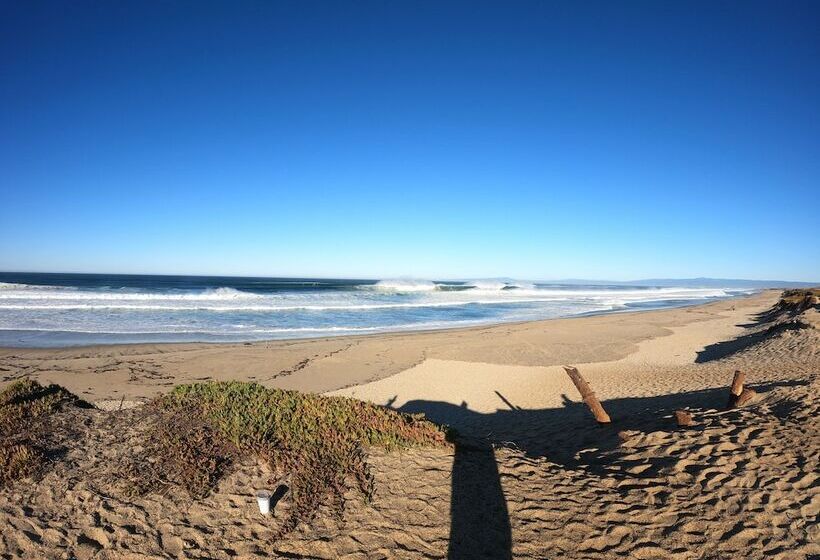 ホテル Marina Dunes Rv Resort