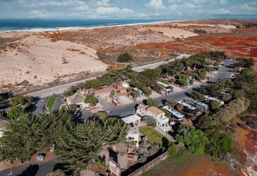 ホテル Marina Dunes Rv Resort