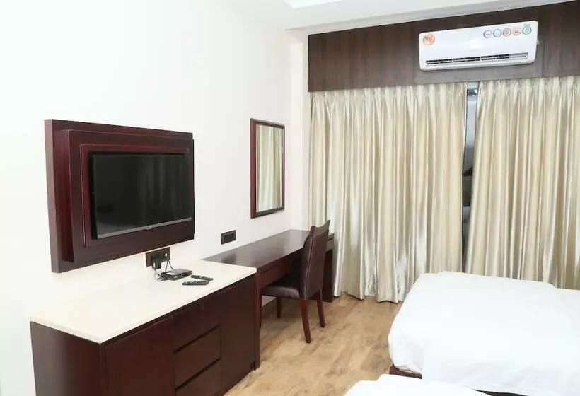 Hotelli Ruturaj Regency