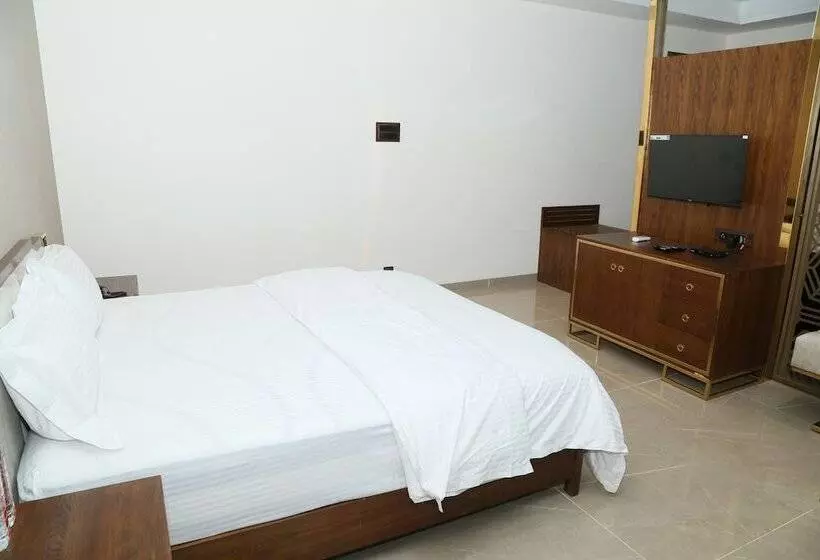 Hotelli Ruturaj Regency