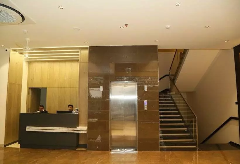 Hotelli Ruturaj Regency