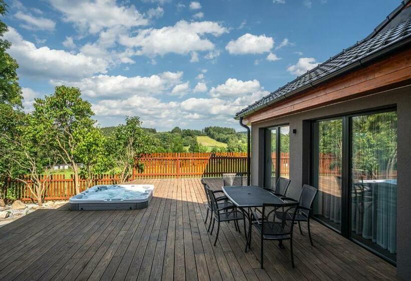 ペンション Farma František