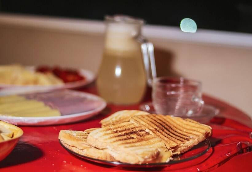 ペンション Pousada Serrana