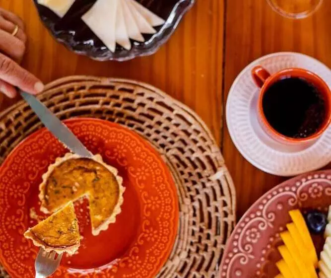 پانسیون Vila Charme