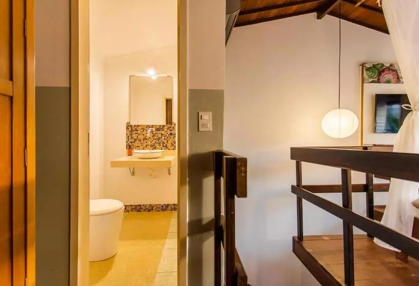 پانسیون Vila Charme