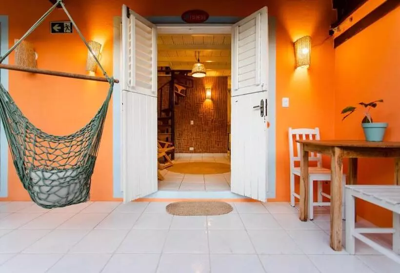 پانسیون Vila Charme