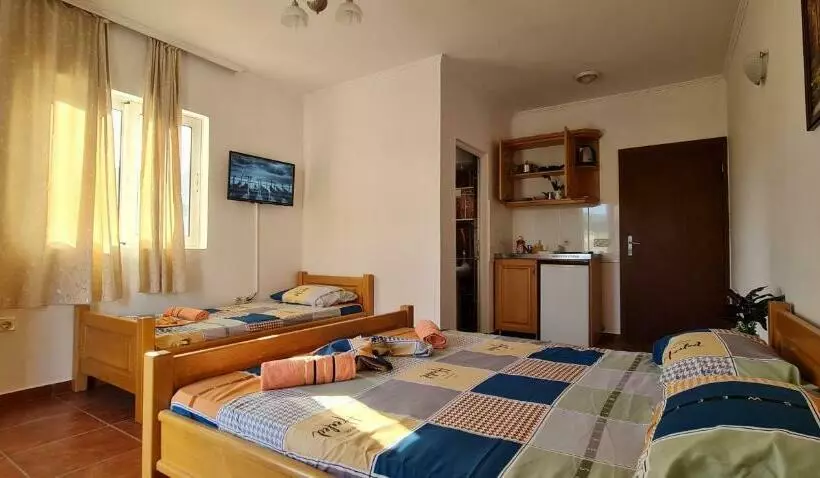 Meti Apartments
