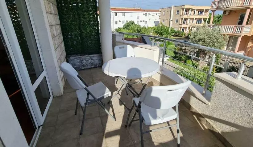 Meti Apartments
