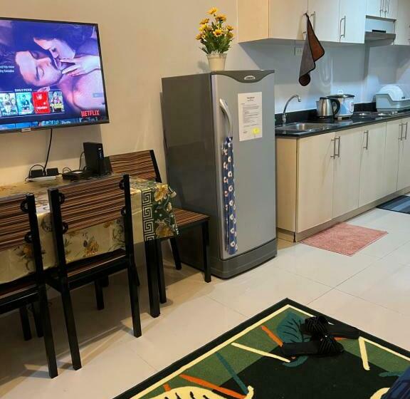 Peachie At Sea Residences Moa