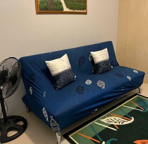 Peachie At Sea Residences Moa