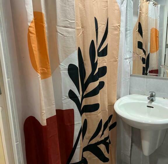 Peachie At Sea Residences Moa