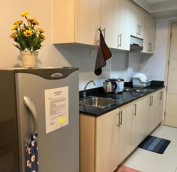 Peachie At Sea Residences Moa