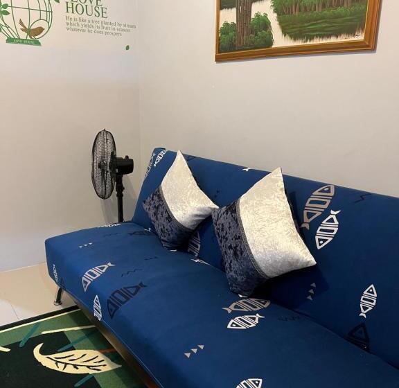 Peachie At Sea Residences Moa