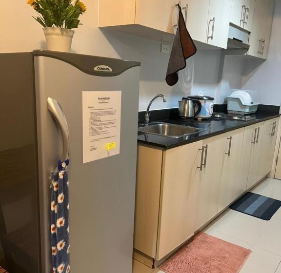 Peachie At Sea Residences Moa