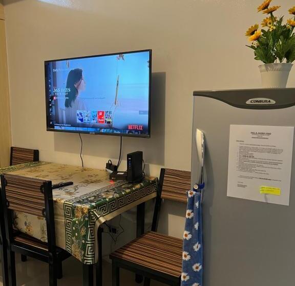 Peachie At Sea Residences Moa