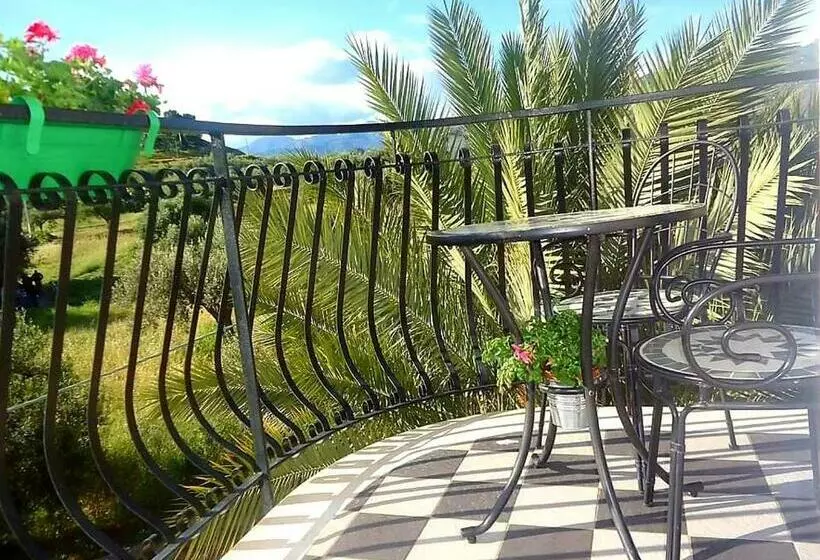 ペンション Room In Guest Room   Spend Little And Enjoy Sicily