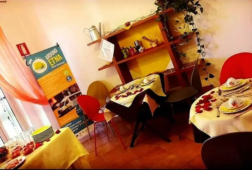 ペンション Room In Guest Room   Spend Little And Enjoy Sicily