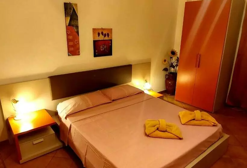 ペンション Room In Guest Room   Spend Little And Enjoy Sicily