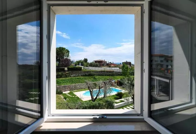 Borgo Degli Ulivi Residence Di Olympic Garda Lake