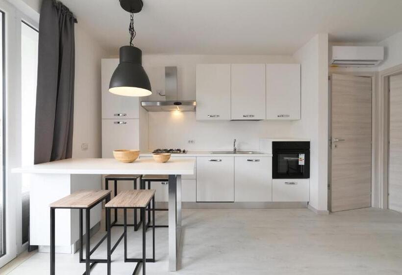 Borgo Degli Ulivi Residence Di Olympic Garda Lake