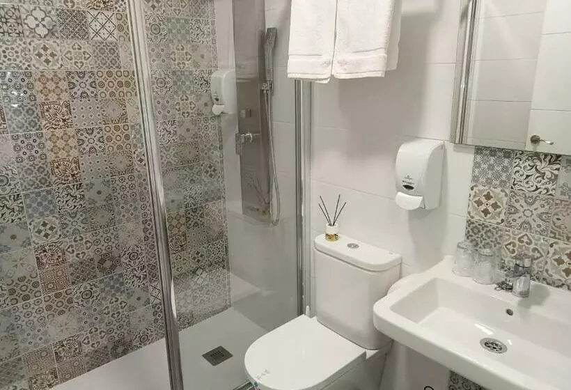 ペンション Baixo A Lua Rooming