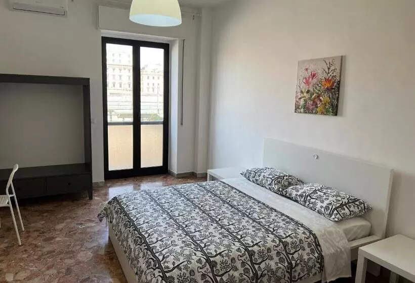 پانسیون Capruzzi Holiday 240