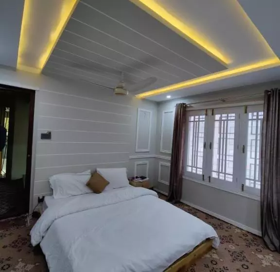 پانسیون Pyramid Lodge