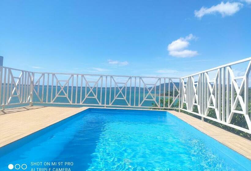 پانسیون Villa Bel Azur