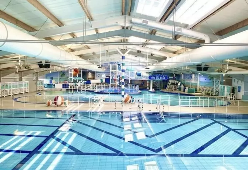 Prime Location 3 Bed Chalet In Seal Bay, Selsey