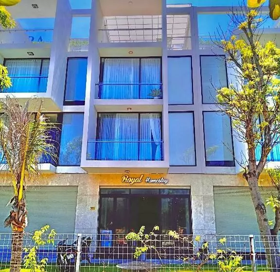 Royal Homestay
