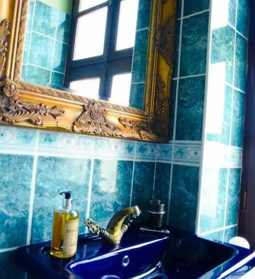 Hotel Cunda Zehra Teyzenin Evi