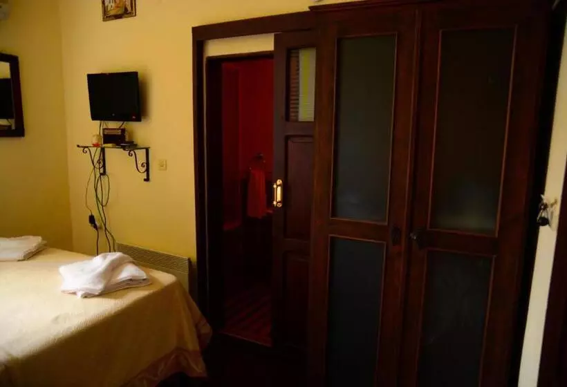 Hotel Cunda Zehra Teyzenin Evi