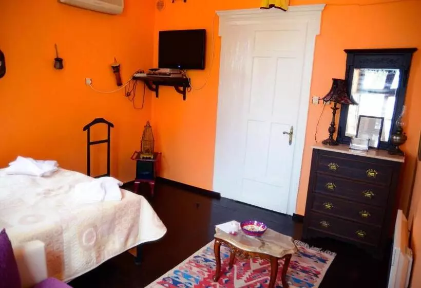 Hotel Cunda Zehra Teyzenin Evi