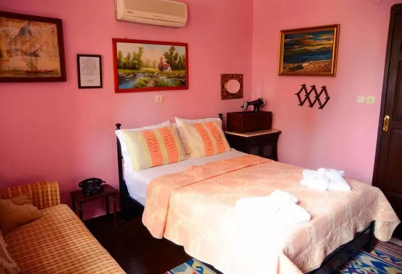 Hotel Cunda Zehra Teyzenin Evi