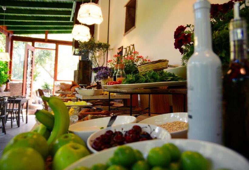 فندق Cunda Zehra Teyzenin Evi