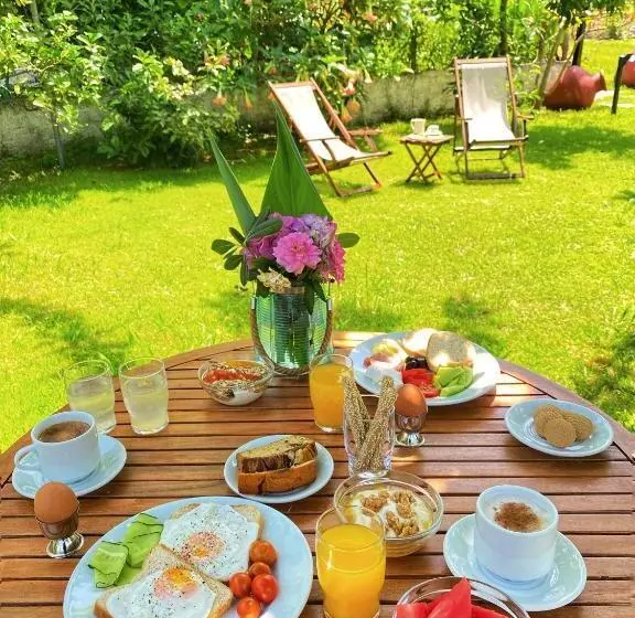 בית מלון כפרי Eleana