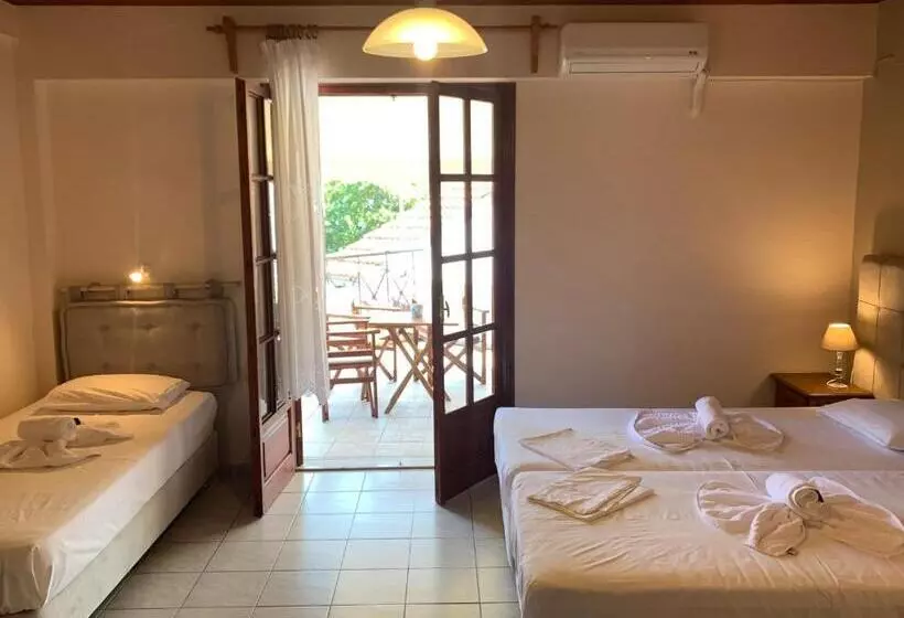 בית מלון כפרי Eleana