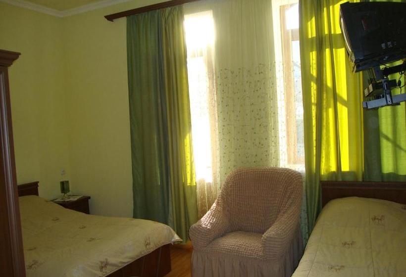 בית מלון כפרי Mira