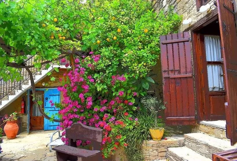 هتل Vasilopoulos House